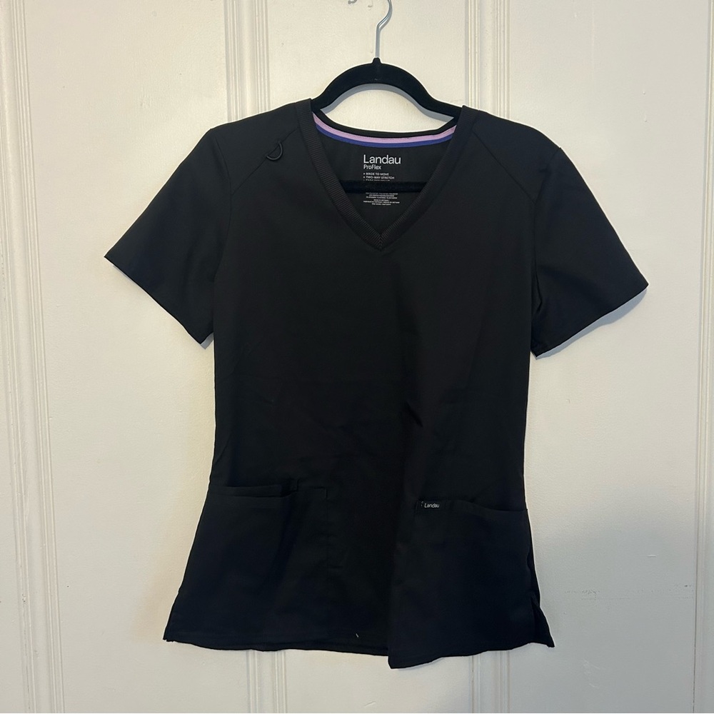 Landau Size Small Brand New never worn Scrub Shirt Black